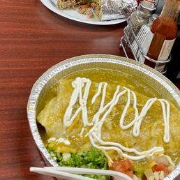 Chili verde burrito Chili verde burrito