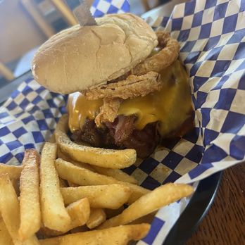 Tycoon Flats - THE HONEY BBQ BACON CHEDDAR BURGER- quite tasty! - American Near Me - San Antonio, Texas Tycoon Flats - THE HONEY BBQ BACON CHEDDAR BURGER- quite tasty! - American Near Me - San Antonio, Texas