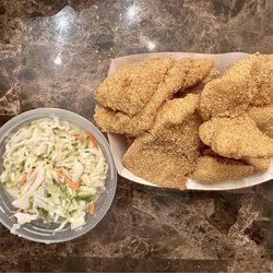 Scend's Restaurant - Fried Catfish with Coleslaw