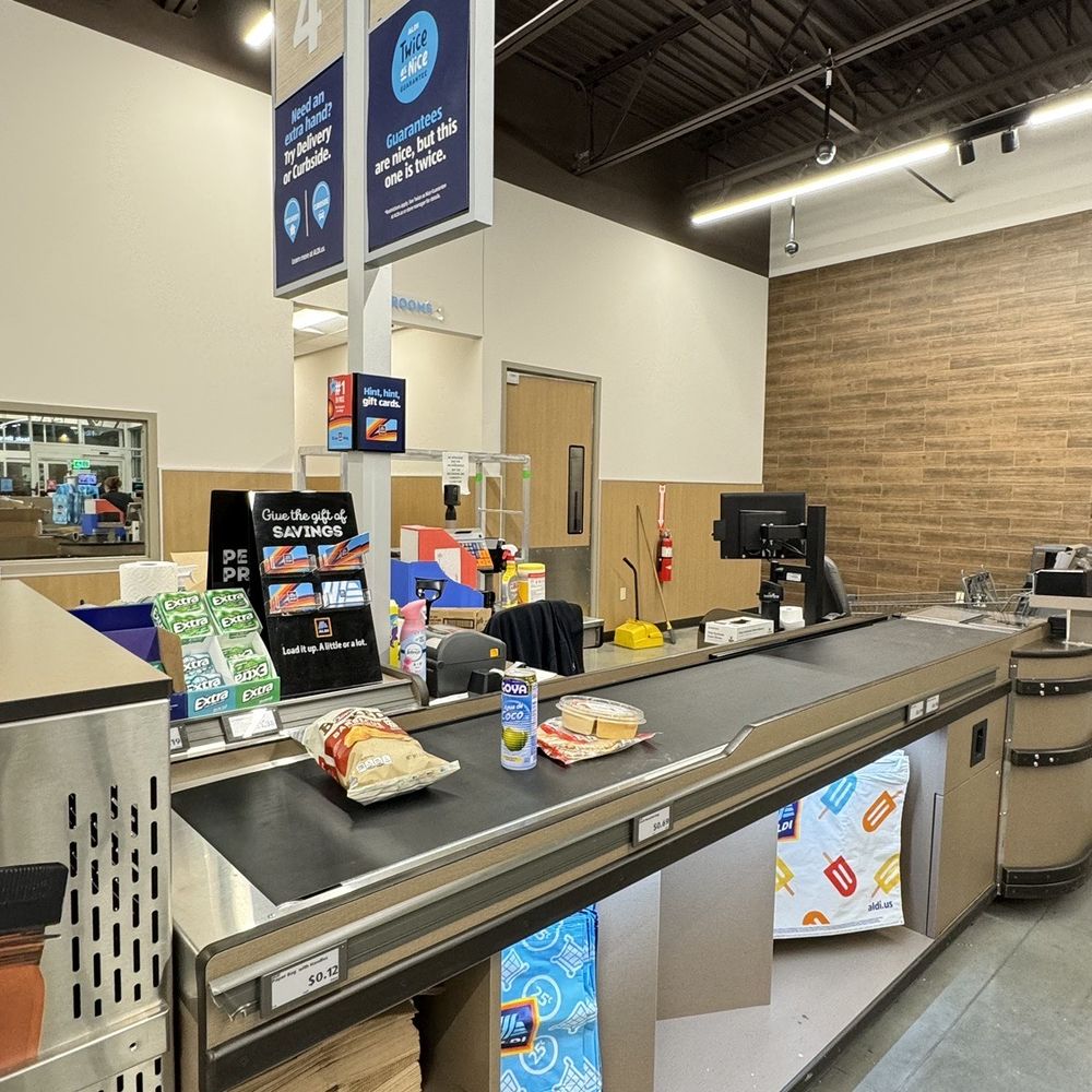 ALDI - a cash register in a grocery store - Grocery Near Me - Murrieta, California ALDI - a cash register in a grocery store - Grocery Near Me - Murrieta, California
