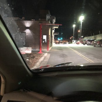 Wendy's - a view of a gas station at night - Fast Food Near Me - Belmont, North Carolina