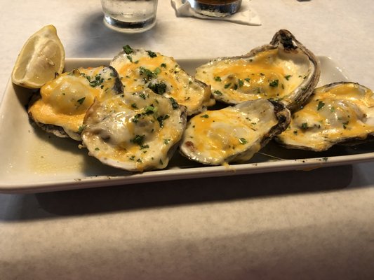 Pompano's Seafood House & Oyster Bar by null