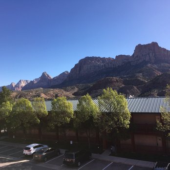 Majestic View Lodge - View from the upper level units (328) - Hotels Near Me - Springdale, Utah Majestic View Lodge - View from the upper level units (328) - Hotels Near Me - Springdale, Utah