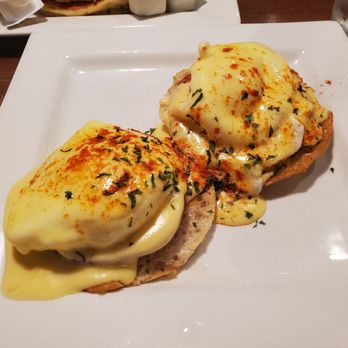 Lone Star Cafe - Perfect Eggs Benedict! - Breakfast & Brunch Near Me - Grapevine, Texas Lone Star Cafe - Perfect Eggs Benedict! - Breakfast & Brunch Near Me - Grapevine, Texas