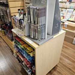 Books Kinokuniya