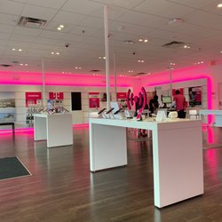 T-Mobile - Store