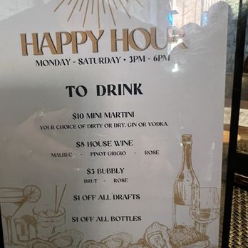 Little Dean's Oyster Bar - Happy hour - Seafood Near Me - Nyack, New York Little Dean's Oyster Bar - Happy hour - Seafood Near Me - Nyack, New York