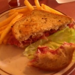 Gallagher's Family Restaurant - Reuben.