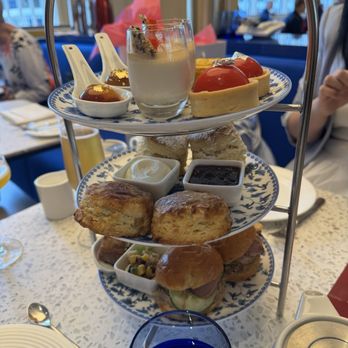 holts café - Chinese moon cake festival afternoon tea featuring Penninsula moon cakes. - Cafes Near Me - Toronto, Ontario
