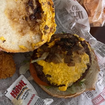 Habit Burger & Grill - Burgers Near Me - Wilmington, Massachusetts