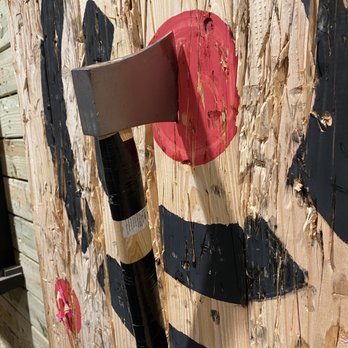 Stumpy's Hatchet House - Princeton - Bullseye! - Recreation Centers Near Me - Princeton, New Jersey