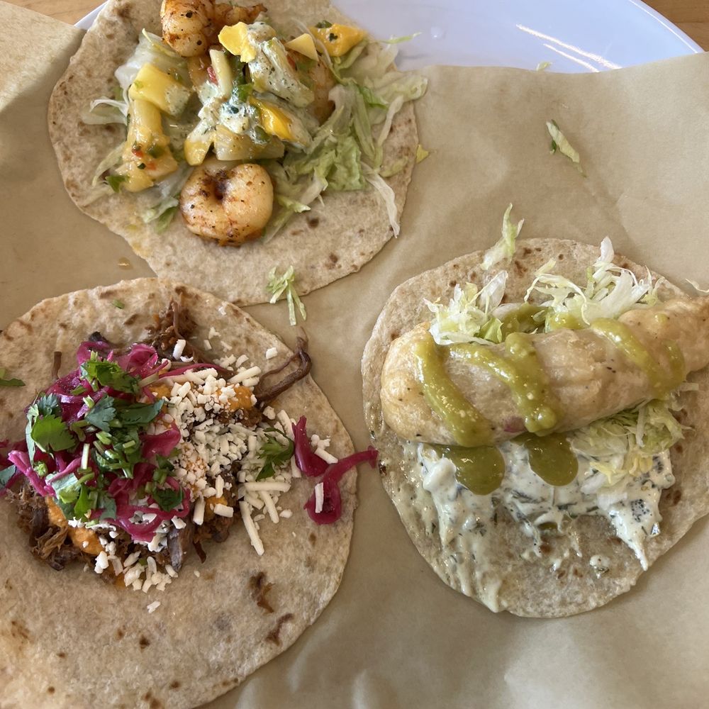 Barbacoa, California and Fish taco! Barbacoa, California and Fish taco!