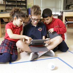 Cathedral School - 1:1 iPad to student ratio for all grades