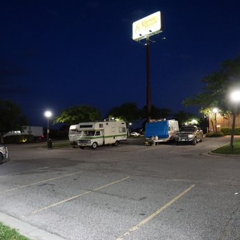 Cracker Barrel Old Country Store - Your local Cracker Barrel RV salvage yard and vacation resort. - American Near Me - Lincoln, Nebraska