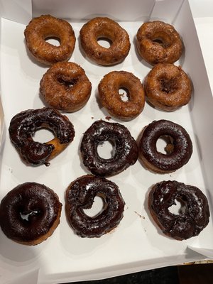 Fred's Coffee & Donuts by null