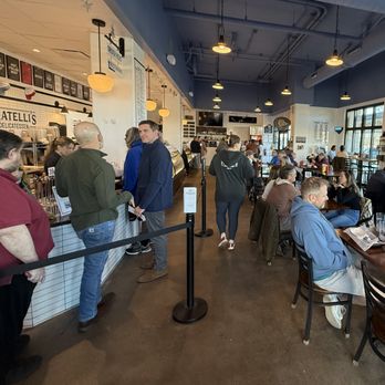 Fratelli’s Delicatessen - Cashier and Dining Areas - Delis Near Me - Apex, North Carolina