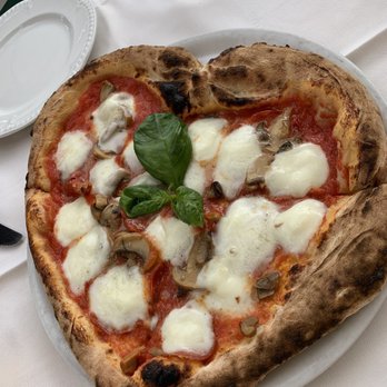 Saraceno d'Oro - Pizza with Spicy Salami and Mushrooms. Sub the Buffalo Mozarella! - Italian Near Me - Positano, SA Saraceno d'Oro - Pizza with Spicy Salami and Mushrooms. Sub the Buffalo Mozarella! - Italian Near Me - Positano, SA