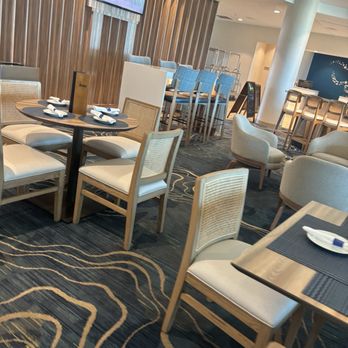 SpringHill Suites by Marriott Virginia Beach Oceanfront - Dunes Bar and Grill/ front lobby area - Hotels Near Me - Virginia Beach, Virginia SpringHill Suites by Marriott Virginia Beach Oceanfront - Dunes Bar and Grill/ front lobby area - Hotels Near Me - Virginia Beach, Virginia