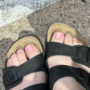KV Nails - Gel Pedicure - Nail Salons Near Me - College Station, Texas