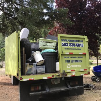 PDX Junk Out - The truck holds a bunch of stuff, and Julio packed it so that we could maximize the load. - Junk Removal & Hauling Near Me - Portland, Oregon PDX Junk Out - The truck holds a bunch of stuff, and Julio packed it so that we could maximize the load. - Junk Removal & Hauling Near Me - Portland, Oregon