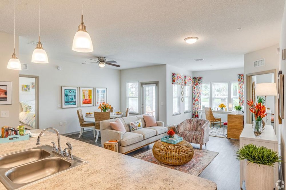 THE CARLTON OF WEST MELBOURNE Updated August 2024 37 Photos 4152