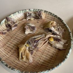 Ben Thanh - Other asian restaurants do steamed chicken but this was horrible, they gave me the worst and shrivelled up pieces.