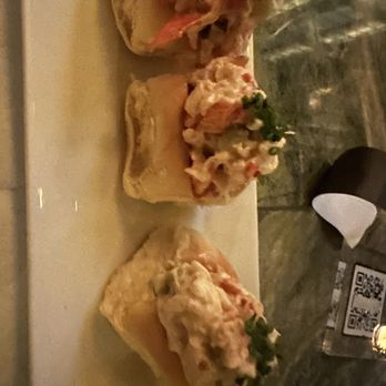 The Campbell - Mini lobster rolls - Cocktail Bars Near Me - New York, New York The Campbell - Mini lobster rolls - Cocktail Bars Near Me - New York, New York