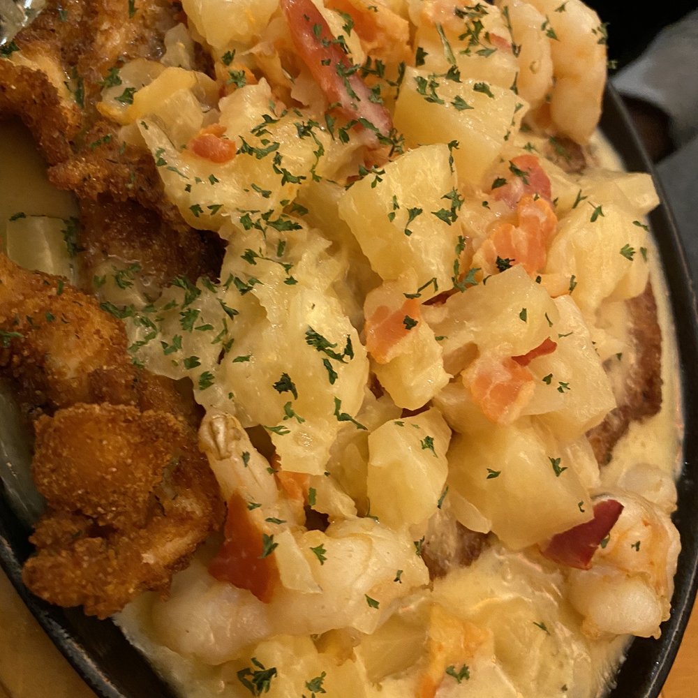 La Casona - Hawaiian chicken breast - Colombian Near Me - Central Falls, Rhode Island La Casona - Hawaiian chicken breast - Colombian Near Me - Central Falls, Rhode Island