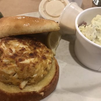 Avery's Maryland Grill - Crabcake sandwich - Seafood Near Me - Frederick, Maryland