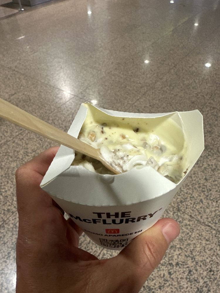 MCDONALDS Terminal T2, El Prat de Llobregat, Barcelona, Spain Fast