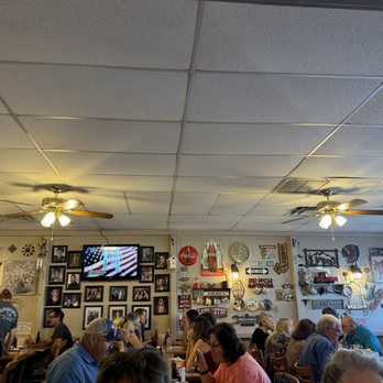 Ronnie's Cafe - Dining room - Breakfast & Brunch Near Me - Glendale, Arizona Ronnie's Cafe - Dining room - Breakfast & Brunch Near Me - Glendale, Arizona