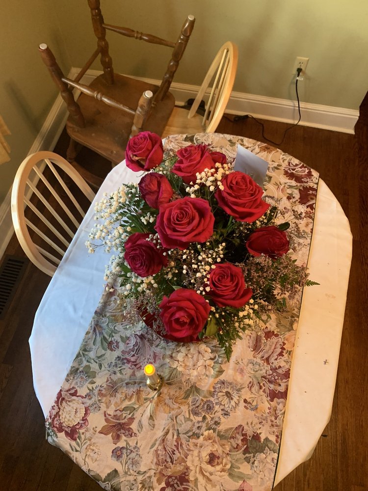 FLOWERS BY TAMMY AT YE OLDE TOWNE GATE Updated October 2024 27 Photos 515 Tusculum Blvd