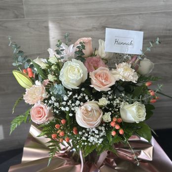 Drea's Flowers - Asked for pink/white florals and lots of greenery accents - Florists Near Me - Garden Grove, California Drea's Flowers - Asked for pink/white florals and lots of greenery accents - Florists Near Me - Garden Grove, California