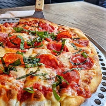 Gino's East - South Loop - Pepperoni pizza - Pizza Near Me - Chicago, Illinois