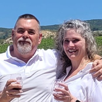 Grapeline Wine Tours - Wine Tours Near Me - Temecula, California