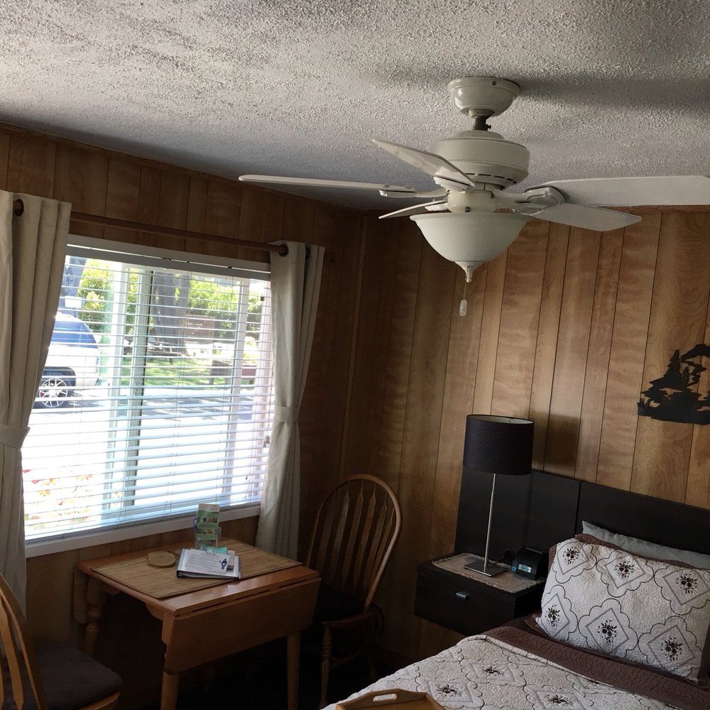 Shoreline Cottages - Hotels Near Me - Fort Bragg, California Shoreline Cottages - Hotels Near Me - Fort Bragg, California