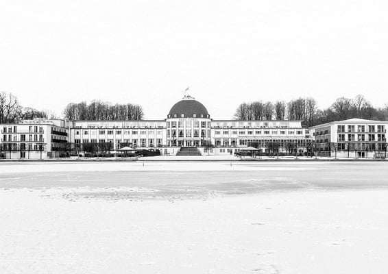 Parkhotel by null
