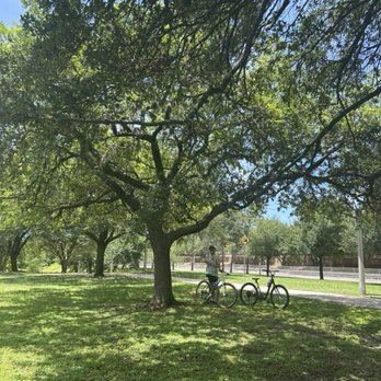 Buffalo Bayou Park - Parks Near Me - Houston, Texas
