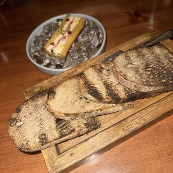 Lumbre - Bone marrow butter & bread - Signature Cuisine Near Me - San José del Cabo, BCS Lumbre - Bone marrow butter & bread - Signature Cuisine Near Me - San José del Cabo, BCS