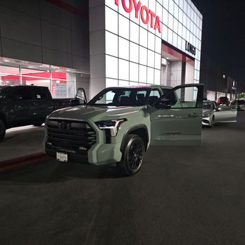 Longo Toyota - Car Dealers Near Me - El Monte, California Longo Toyota - Car Dealers Near Me - El Monte, California