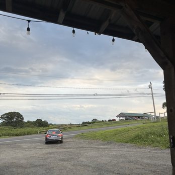 Kimberly Farm - Outside their Farmer's Market - Farms Near Me - New Milford, Connecticut