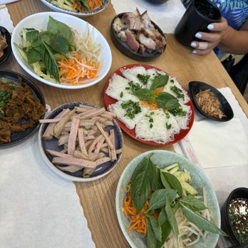 Quan Nhii - Vietnamese Near Me - Westminster, California