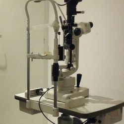 Clinica de Ojos - Controlando