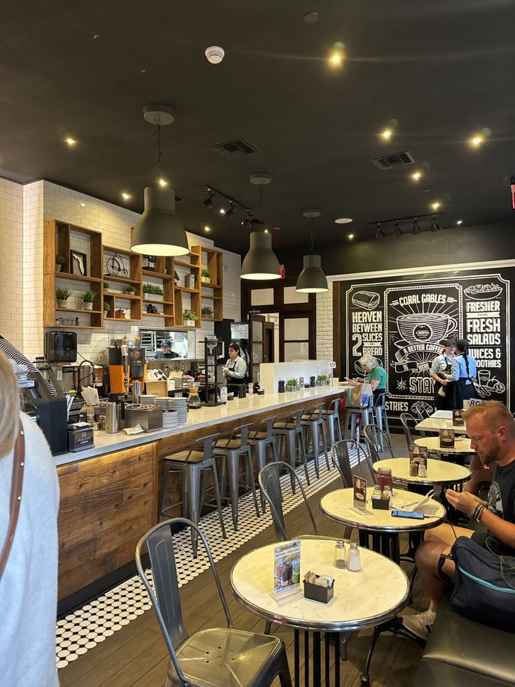 Crema Gourmet Espresso Bar - Coral Gables