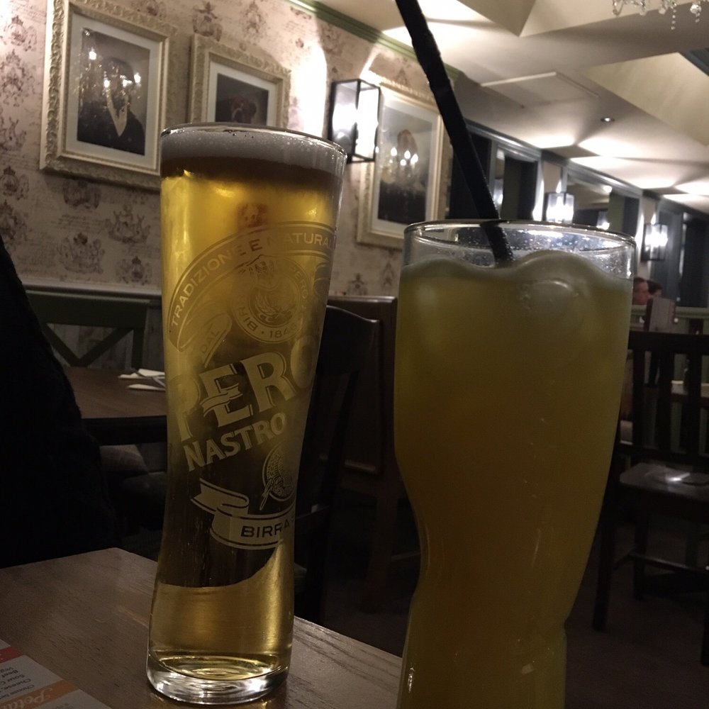 Mops & Brooms - Drinks - Pubs Near Me - Borehamwood, HRT Mops & Brooms - Drinks - Pubs Near Me - Borehamwood, HRT