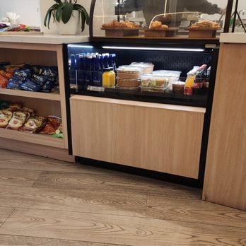 Marlowe Coffee & Eatery - Snacks, food, pastries - Coffee & Tea Near Me - Los Angeles, California