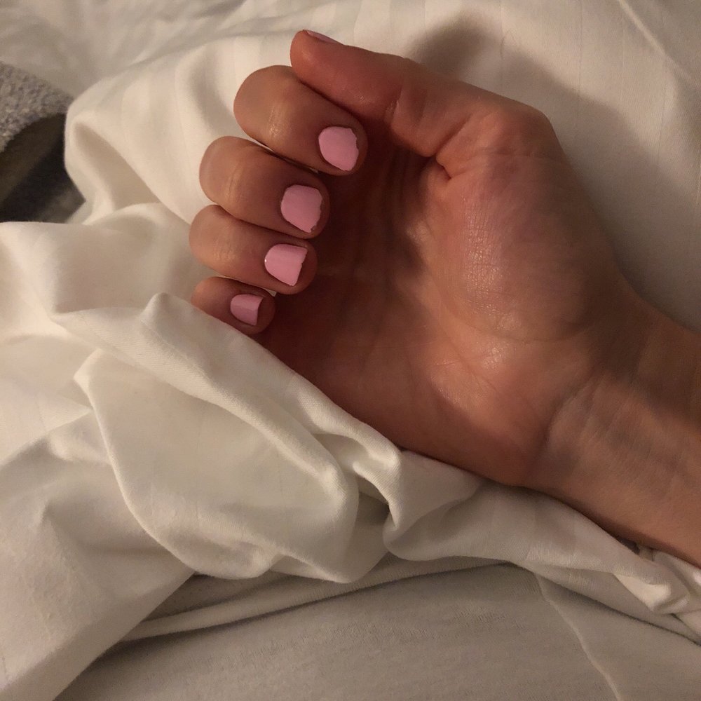 Two nails already chipped... Two nails already chipped...
