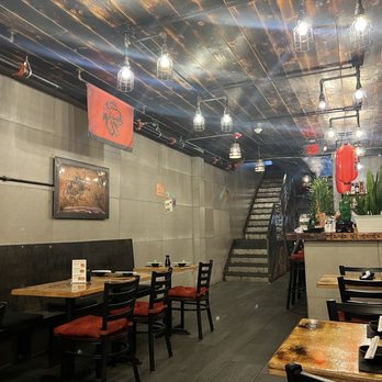 Kirin House - Inside - Sushi Bars Near Me - Philadelphia, Pennsylvania