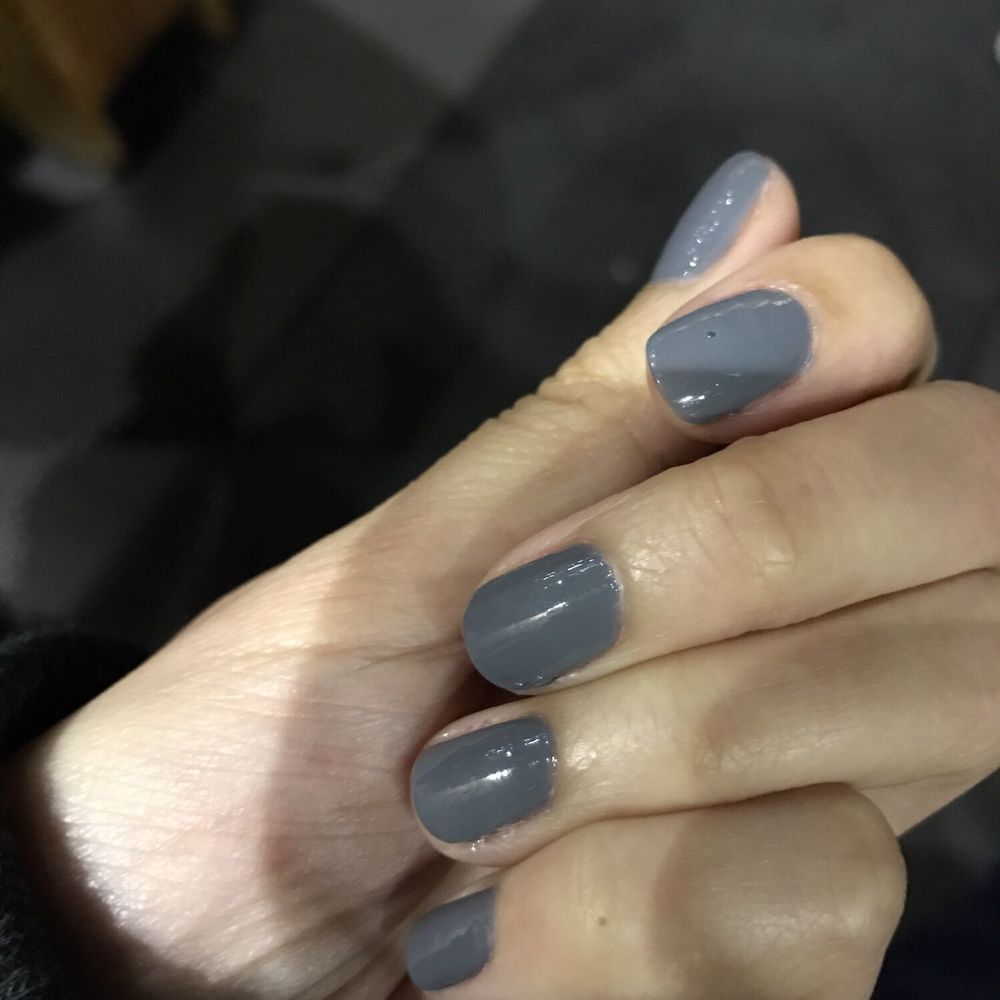 Air bubble on index finger nail.