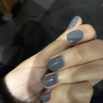 Sunshine Spa & Nails - Air bubble on index finger nail. - Piercing Near Me - Toronto, Ontario